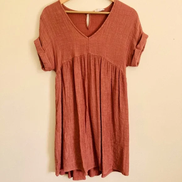 open lace back dress Burnt Orange Puff Front Shift Dress With Side Slit  Kaoribyshreya